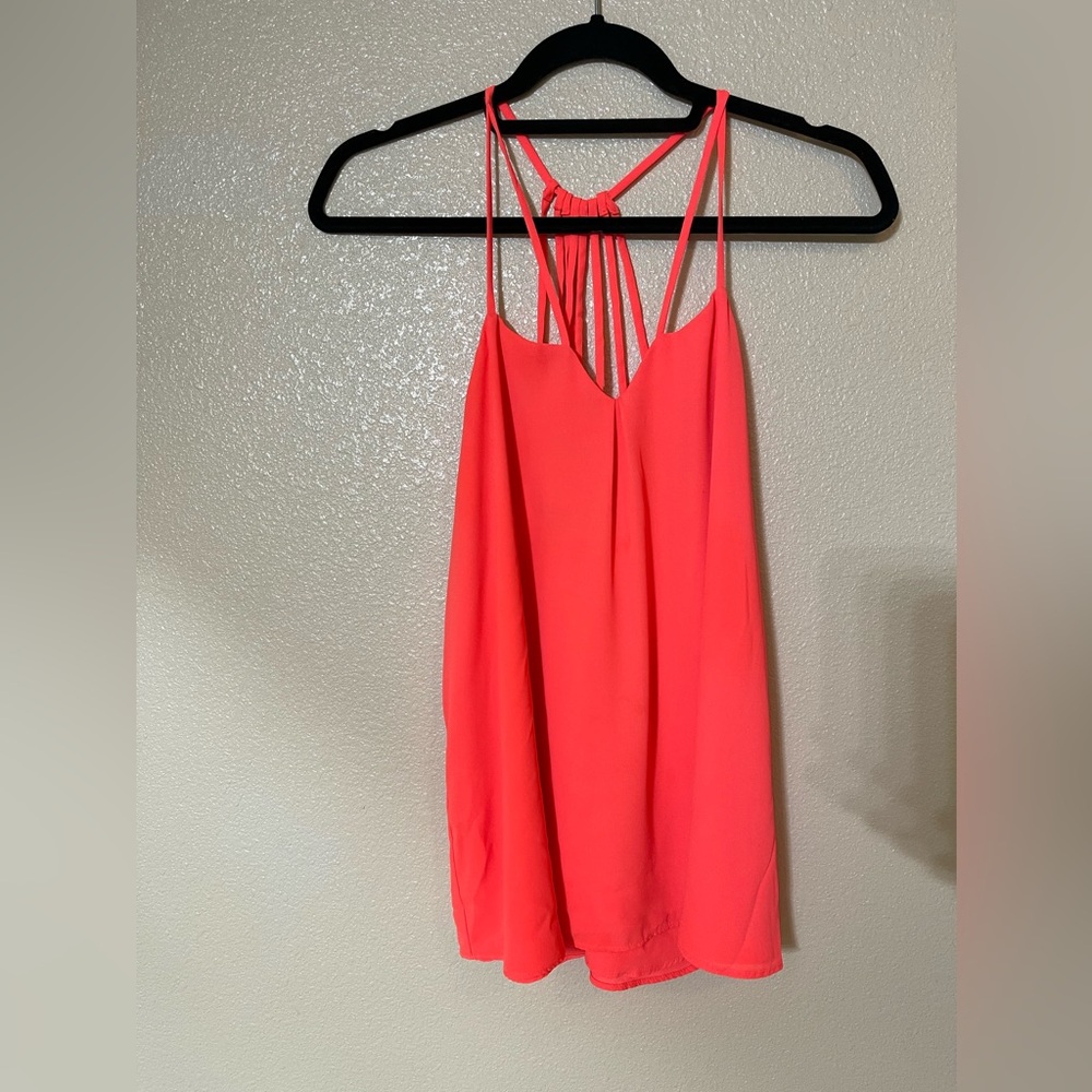 Woman’s top - Picture 2 of 5